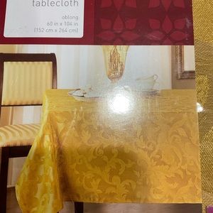 Gold table cloth 104x60